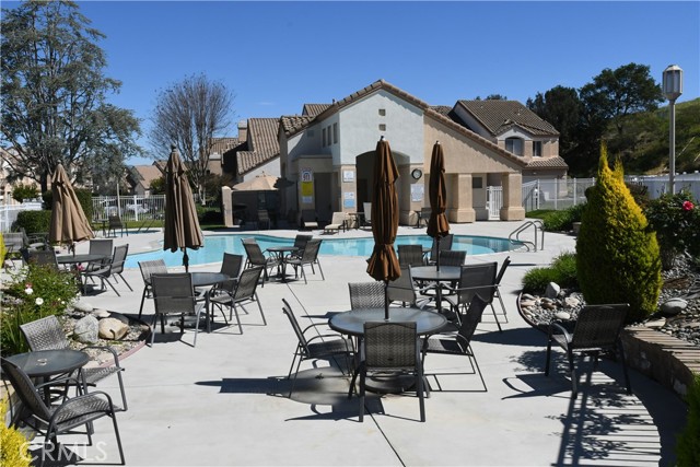 Detail Gallery Image 28 of 28 For 657 Cardinal Ridge Ln #B,  Simi Valley,  CA 93065 - 3 Beds | 2/1 Baths