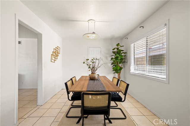 Detail Gallery Image 14 of 36 For 4722 N Fircroft, Covina,  CA 91722 - 4 Beds | 2 Baths