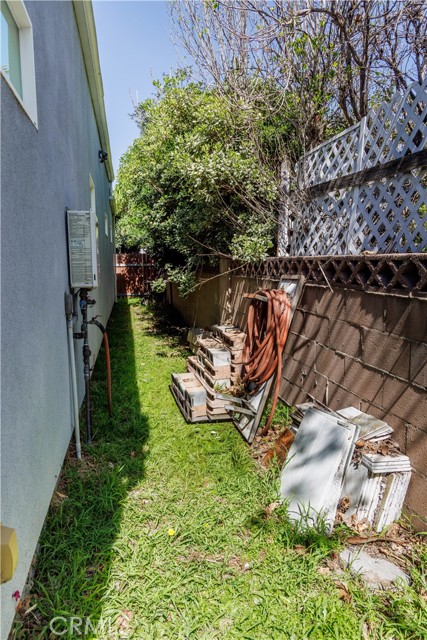 Detail Gallery Image 50 of 66 For 124 N Naomi, Burbank,  CA 91505 - 4 Beds | 3 Baths