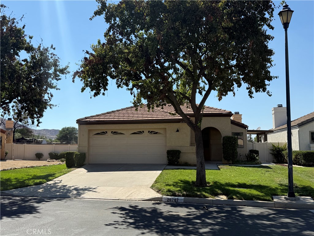 26787 Calle Emiliano