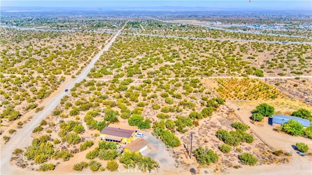 Detail Gallery Image 8 of 11 For 2142 Cbs (Trinity) Ln, Pinon Hills,  CA 92372 - 2 Beds | 2 Baths
