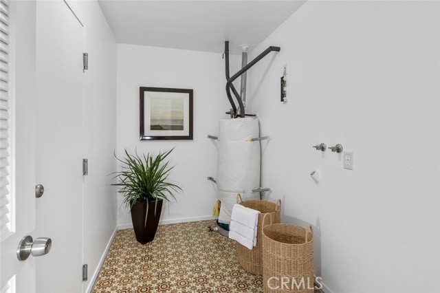 25532 Polaris Lane, Lake Forest CA: https://media.crmls.org/medias/2556231b-7cc2-482e-99aa-474807181634.jpg