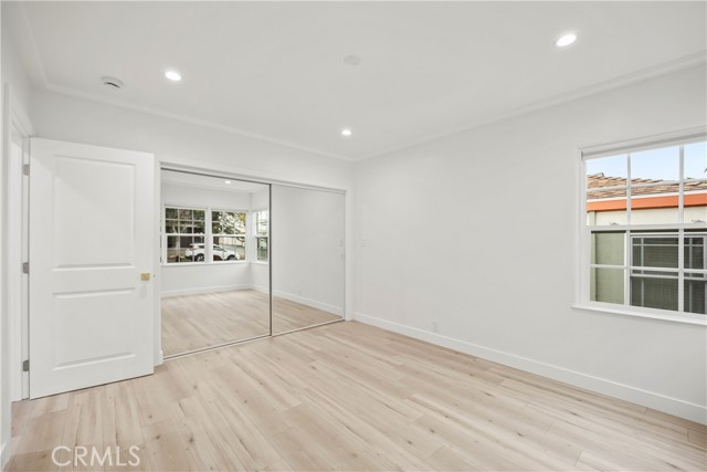 620 E Elmwood Avenue, Burbank CA: https://media.crmls.org/medias/25569e01-e697-4412-8f8f-d0ed0cfdcc29.jpg