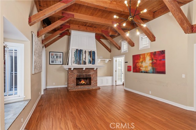 Detail Gallery Image 11 of 44 For 505 29th, Newport Beach,  CA 92663 - 4 Beds | 4 Baths