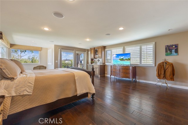 Detail Gallery Image 41 of 68 For 2030 Leeward Ln, Newport Beach,  CA 92660 - 4 Beds | 3/1 Baths