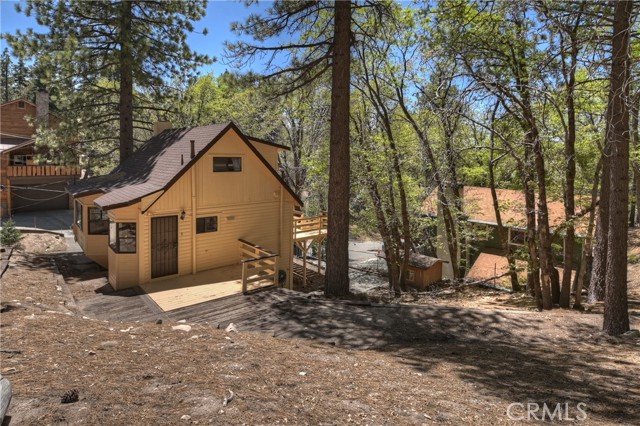 33294 Wild Rose Drive, Green Valley Lake CA: https://media.crmls.org/medias/255a071b-45cf-4ccf-8a42-b3556e4c2a0e.jpg