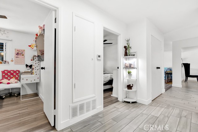 2894 Helm Street, Simi Valley CA: https://media.crmls.org/medias/255a153b-8f68-41f7-88d6-358792ab9252.jpg
