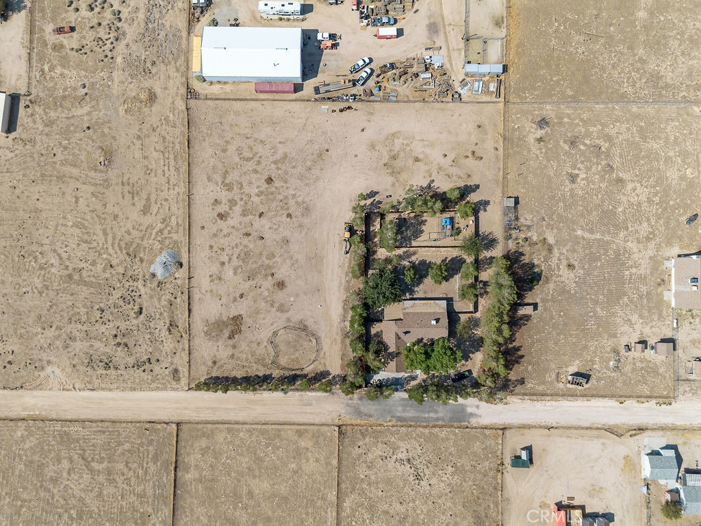 https://media.crmls.org/medias/255a3f1b-b6c8-4dbd-bc67-55c571ff4e61.jpg?preset=X-Large