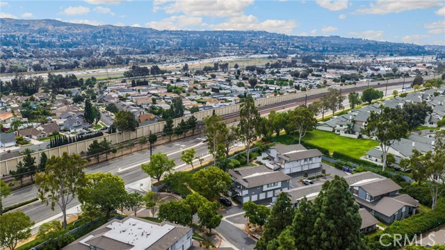Detail Gallery Image 31 of 42 For 20276 Greenhill Lane #62,  Yorba Linda,  CA 92886 - 2 Beds | 1/1 Baths