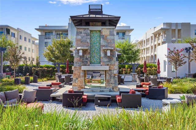 13123 Park Place, Hawthorne CA: https://media.crmls.org/medias/255b9b0e-9b00-4523-8bb7-7f598aac8d0a.jpg