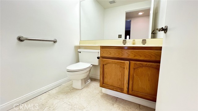 Detail Gallery Image 12 of 39 For 19564 Eagle Ridge, Porter Ranch,  CA 91326 - 3 Beds | 2/1 Baths