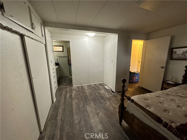12813 Seventh, Yucaipa CA: https://media.crmls.org/medias/255cbf89-76c2-49f0-a38b-3b7928ba0cf6.jpg