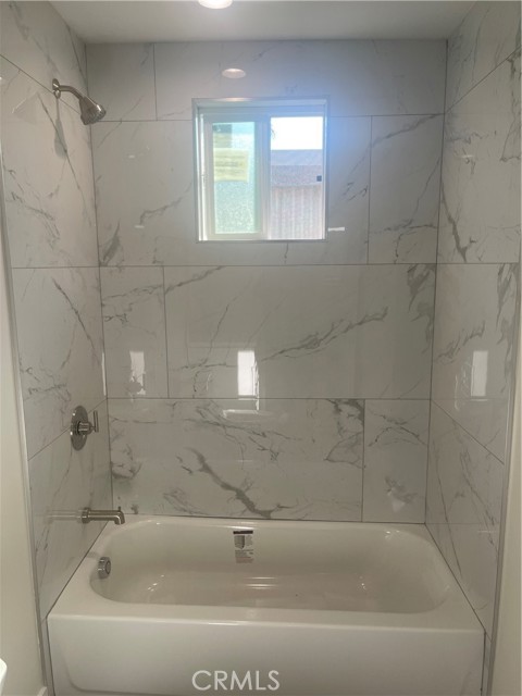 Detail Gallery Image 9 of 15 For 4656 Bell #B,  Bell,  CA 90201 - 1 Beds | 1 Baths