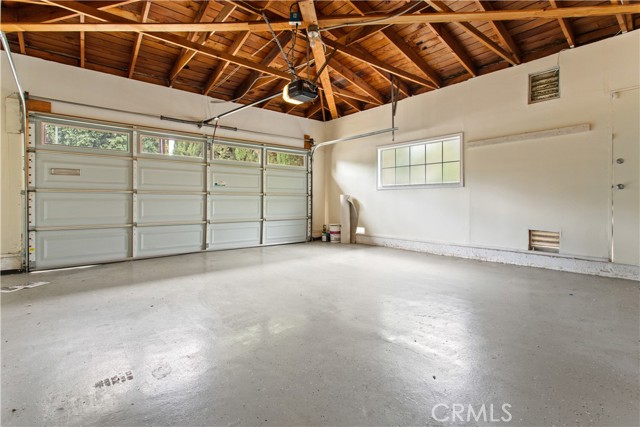 4616 COYLE, Woodland Hills CA: https://media.crmls.org/medias/255d255a-bdb1-4fb3-8c2f-0aa451172ad6.jpg