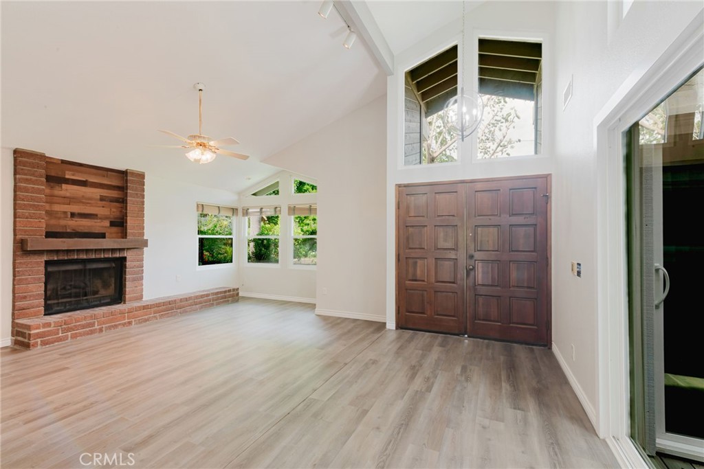 1901 Laurel - photo 13