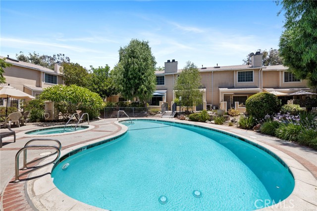7038 De Celis Place, Van Nuys CA: https://media.crmls.org/medias/255e910e-1de1-4f63-8276-a72505be04df.jpg