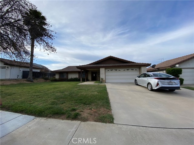 284 Celeste Dr, Riverside, CA 92507