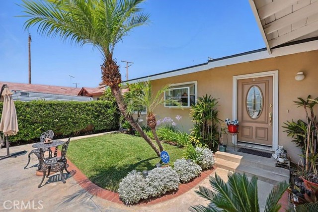 665 N Waterbury Avenue, Covina CA: https://media.crmls.org/medias/255edcaf-3380-4230-8434-6613d81c6c27.jpg