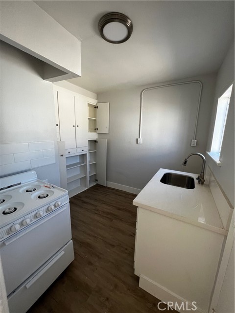 Detail Gallery Image 7 of 9 For 1240 Dawson Ave, Long Beach,  CA 90804 - 0 Beds | 1 Baths