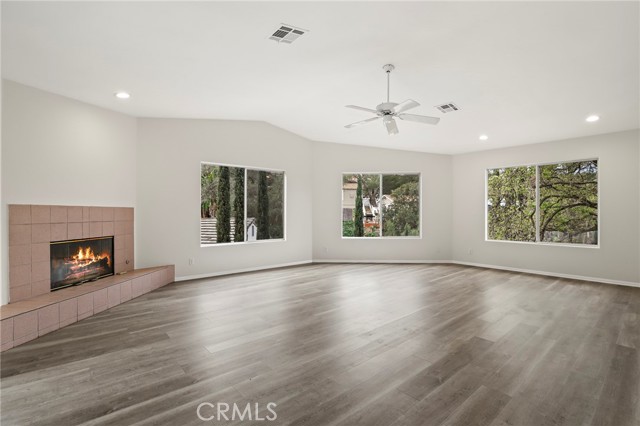 Detail Gallery Image 30 of 49 For 272 Manzanita, Thousand Oaks,  CA 91361 - 4 Beds | 3 Baths