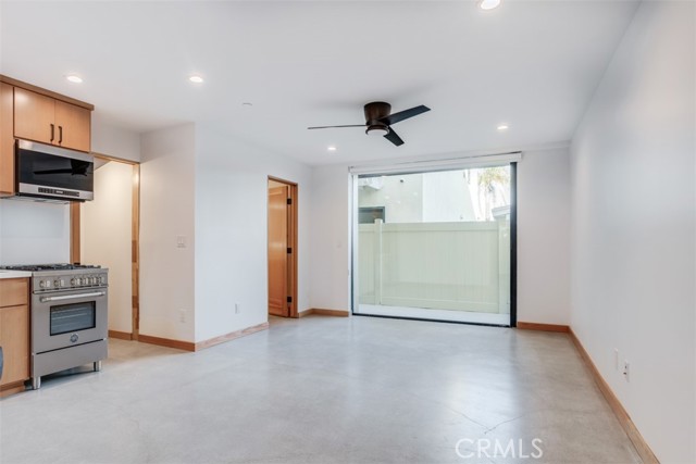 Detail Gallery Image 2 of 14 For 3928 Ocean Drive, Oxnard,  CA 93035 - 1 Beds | 1 Baths