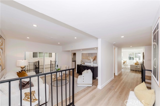 Detail Gallery Image 23 of 50 For 324 S Elm #101,  Beverly Hills,  CA 90212 - 4 Beds | 4/1 Baths