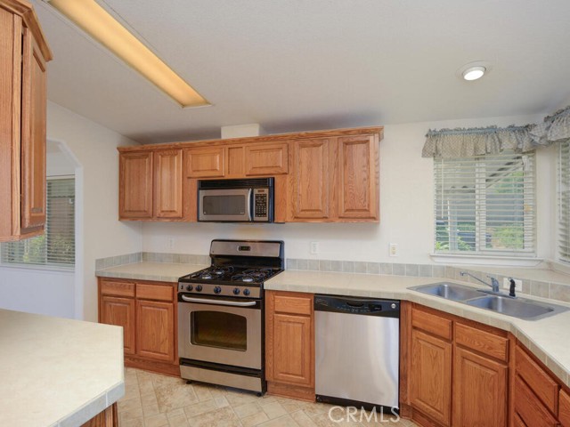 Detail Gallery Image 7 of 23 For 3700 Buchanan St #11,  Riverside,  CA 92503 - 3 Beds | 2 Baths