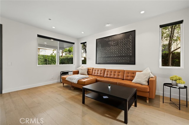 134 Monte Vista Avenue, Costa Mesa CA: https://media.crmls.org/medias/25628bd2-46ad-40f5-98d1-da40fa120ff9.jpg