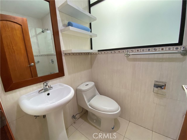 Detail Gallery Image 23 of 23 For 1 P. Gomez D, Cuenca, Ecuador, –,  – 00000 - 2 Beds | 2/1 Baths