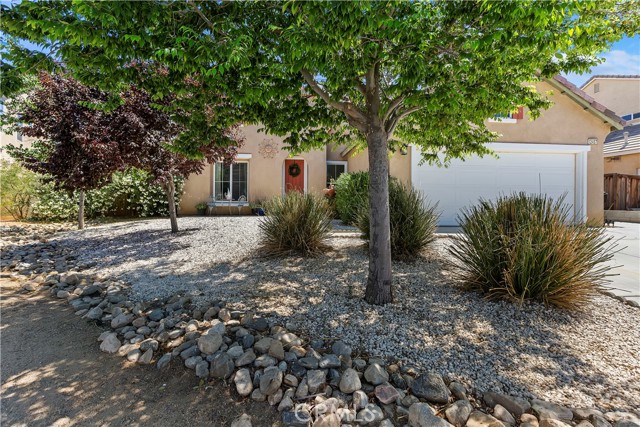 Detail Gallery Image 1 of 1 For 12457 Los Moras, Victorville,  CA 92392 - 4 Beds | 4 Baths