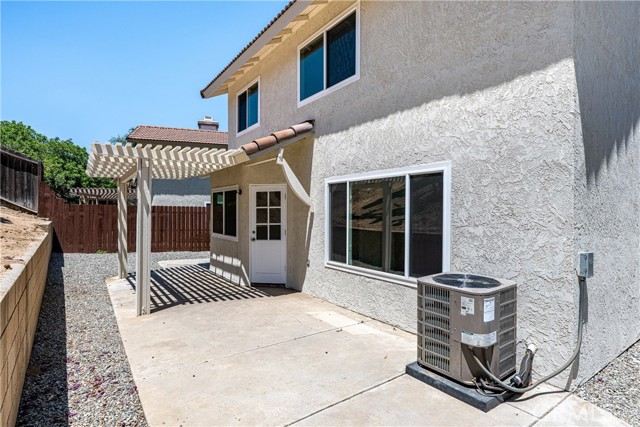 Detail Gallery Image 37 of 49 For 14791 Mountain High Dr, Fontana,  CA 92337 - 4 Beds | 2/1 Baths