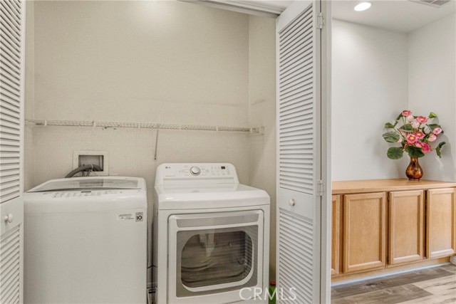 Detail Gallery Image 16 of 33 For 22754 Little Fall Ct, Saugus,  CA 91350 - 3 Beds | 3 Baths