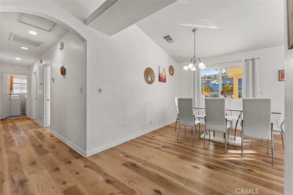 MLS #OC25251302 image #7