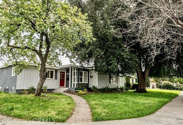 Detail Gallery Image 1 of 1 For 6528 Amigo Ave, Reseda,  CA 91335 - 4 Beds | 2 Baths