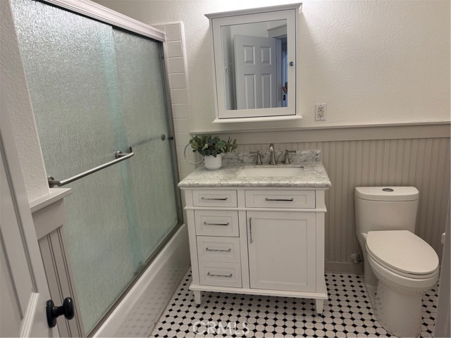 Detail Gallery Image 5 of 8 For 13440 Savanna, Tustin,  CA 92782 - 3 Beds | 2 Baths