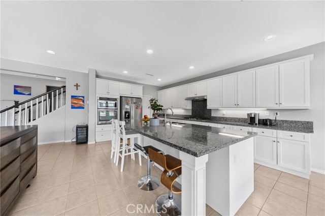 Detail Gallery Image 13 of 38 For 17185 Guarda Dr, Chino Hills,  CA 91709 - 4 Beds | 3/1 Baths