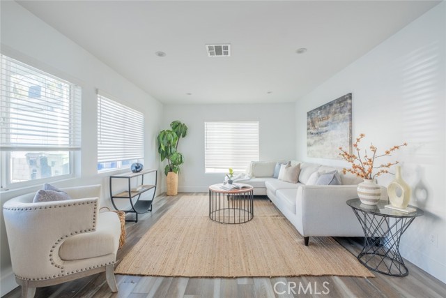 Detail Gallery Image 24 of 38 For 6436 Day St, Tujunga,  CA 91042 - 5 Beds | 4 Baths