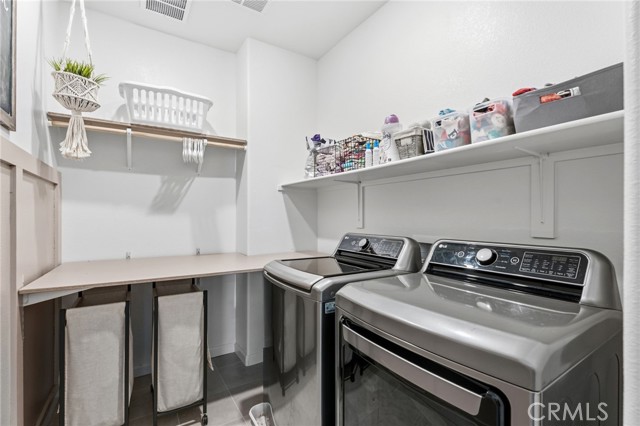 Detail Gallery Image 23 of 59 For 588 Overstone Ave, Madera,  CA 93636 - 5 Beds | 2/1 Baths