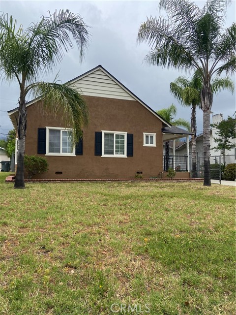 Detail Gallery Image 3 of 10 For 1745 Whitefield Rd, Pasadena,  CA 91104 - 3 Beds | 2 Baths