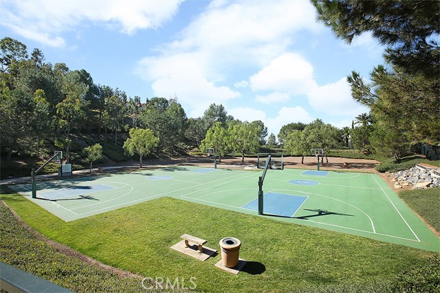 16 Teramo Court, Newport Coast CA: https://media.crmls.org/medias/256704b5-2b21-4d5c-950d-4e293ee30d2b.jpg
