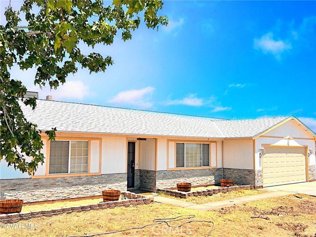 Detail Gallery Image 5 of 32 For 16435 Stagecoach Ave, Palmdale,  CA 93591 - 3 Beds | 2 Baths