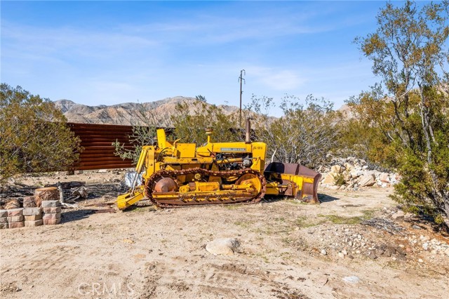 Detail Gallery Image 43 of 64 For 9016 Rose Eden Dr, Morongo Valley,  CA 92256 - 3 Beds | 3 Baths