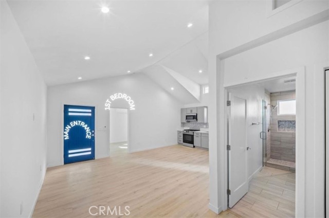 Detail Gallery Image 3 of 14 For 1809 123rd St, Los Angeles,  CA 90059 - 2 Beds | 1 Baths