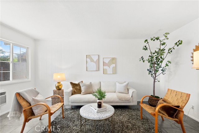 1227 Anita Avenue photo 3