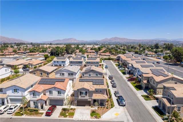 Detail Gallery Image 30 of 34 For 24964 Dassault Ct, Moreno Valley,  CA 92553 - 4 Beds | 2/1 Baths