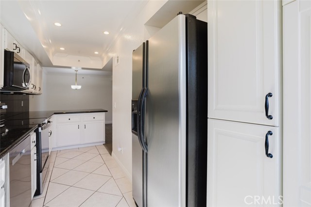 645 Balboa Avenue, 1C photo 17