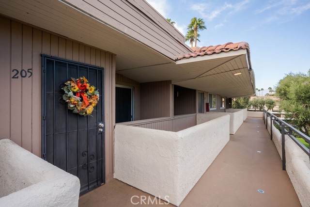 Detail Gallery Image 3 of 29 For 2825 205 N Los Felices #205 #205,  Palm Springs,  CA 92262 - 1 Beds | 1 Baths
