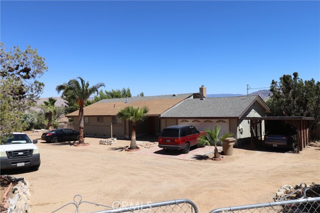 8255 E Avenue, Hesperia CA: https://media.crmls.org/medias/256bba0e-b458-4e89-93d5-3dc0c3d0eb4a.jpg