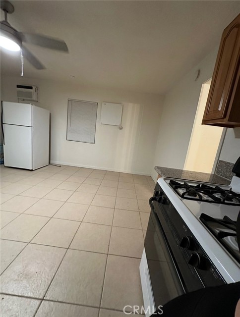 Detail Gallery Image 11 of 17 For 66385 Cahuilla Ave, Desert Hot Springs,  CA 92240 - 2 Beds | 2 Baths