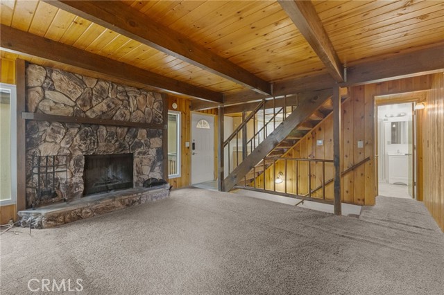 2368 Pine Drive, Running Springs CA: https://media.crmls.org/medias/256bc22c-c1af-4b72-8a28-db220cf2936e.jpg
